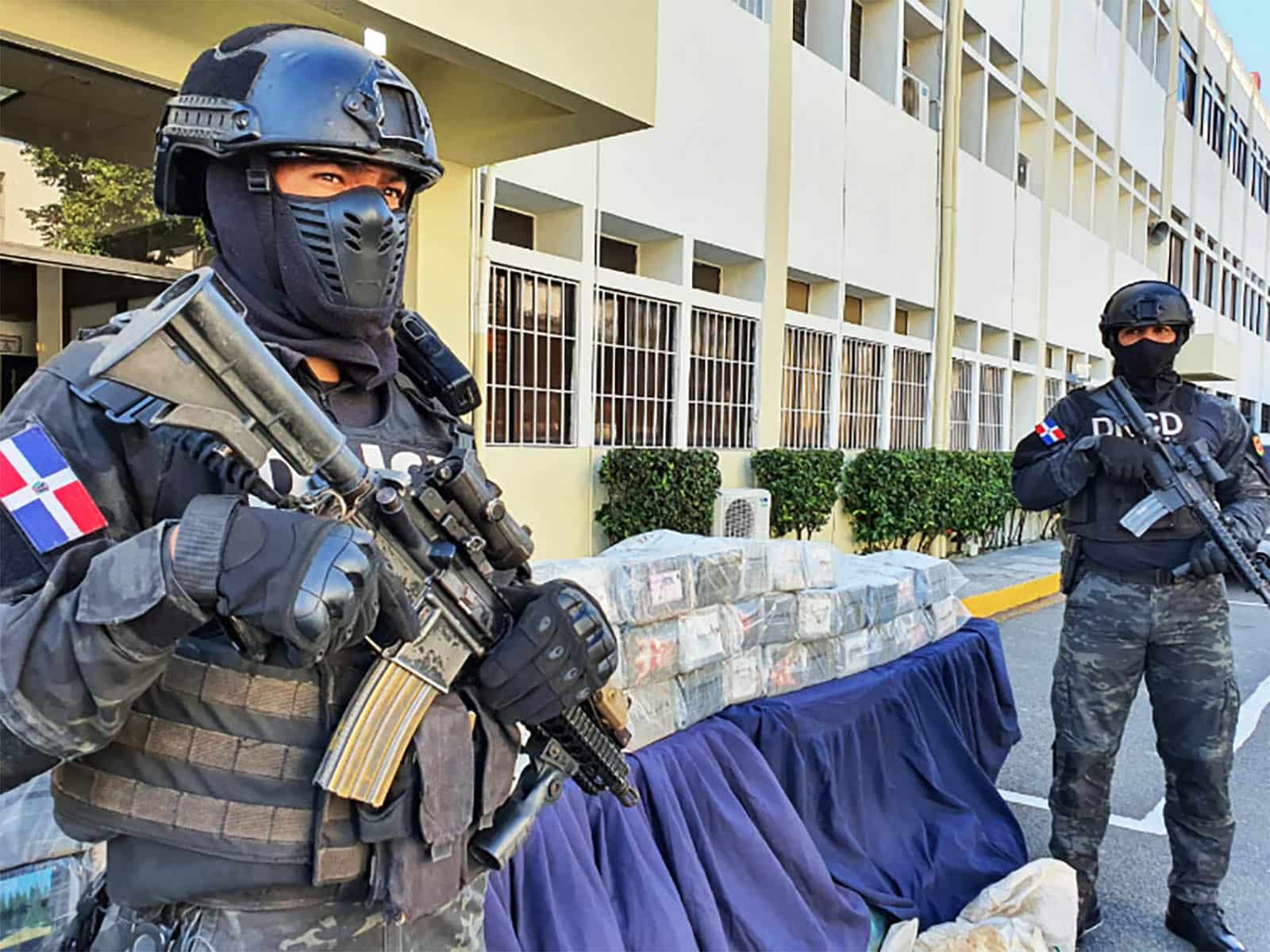 DNCD incauta 19 paquetes de marihuana dentro de tanque de comida