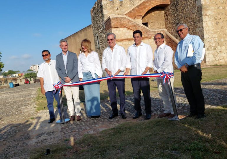Gobierno entrega remozados la calle Las Damas y la Fortaleza de Santo Domingo