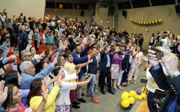 Desengañados del PRM pasan al PLD en España