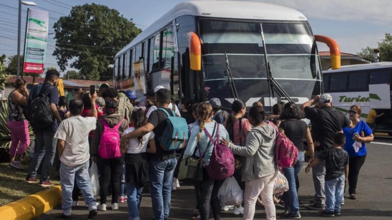 Cuba completa la salida de casi 250 de sus ciudadanos de Haití