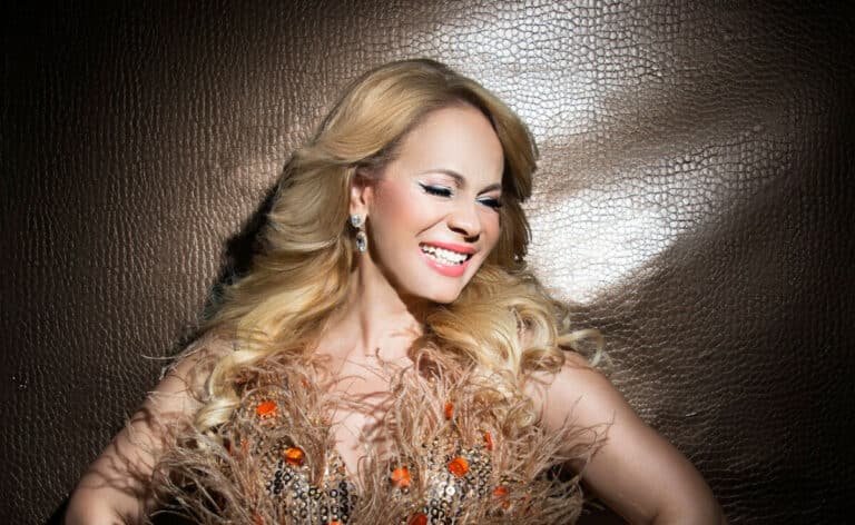 miriam-cruz-estrena-su-nuevo-sencillo-«a-las-ilusas-de-mi-marido»