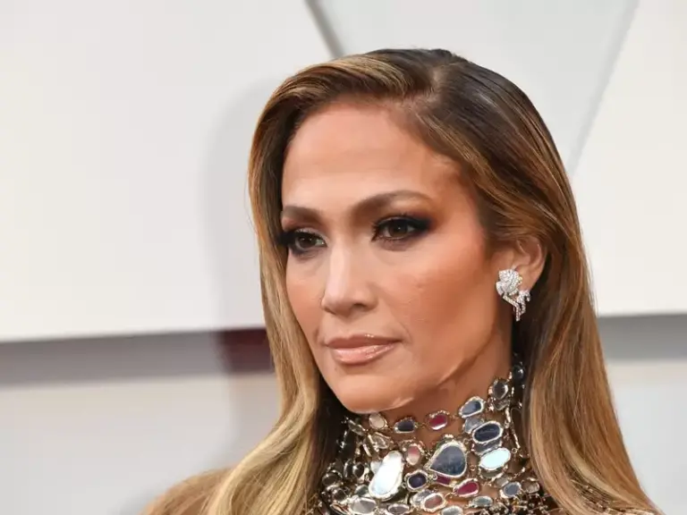 jennifer-lopez-refuerza-su-resiliencia-ante-la-negatividad