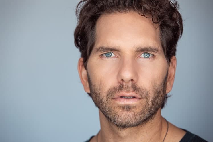 Celebran la exitosa trayectoria actoral de Arap Bethke