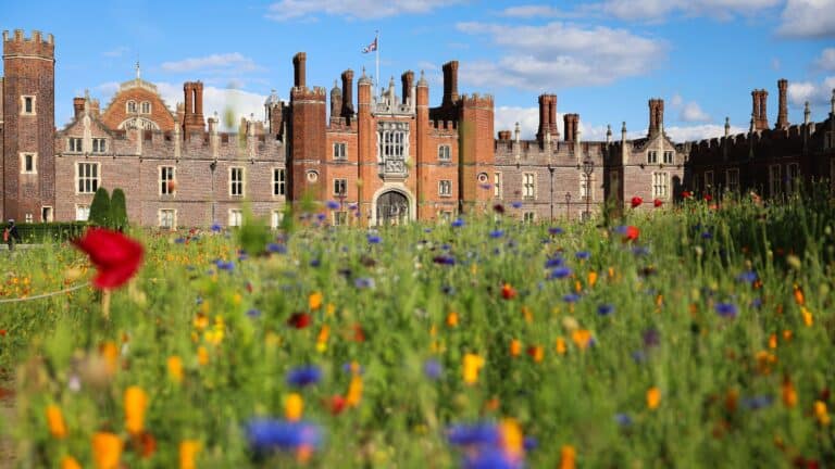 ¿Dónde se filmó “Bridgerton”? Estos son cuatro sitios que puedes visitar