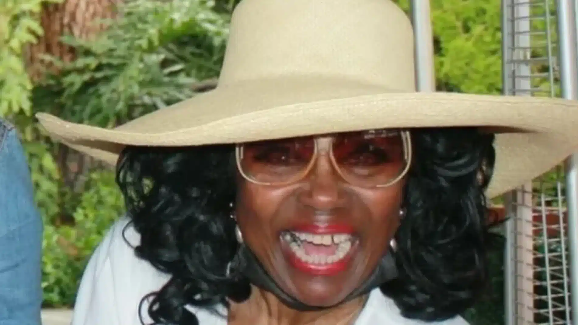 Fallece la actriz Dalyce Curry en incendios forestales en Los Ángeles