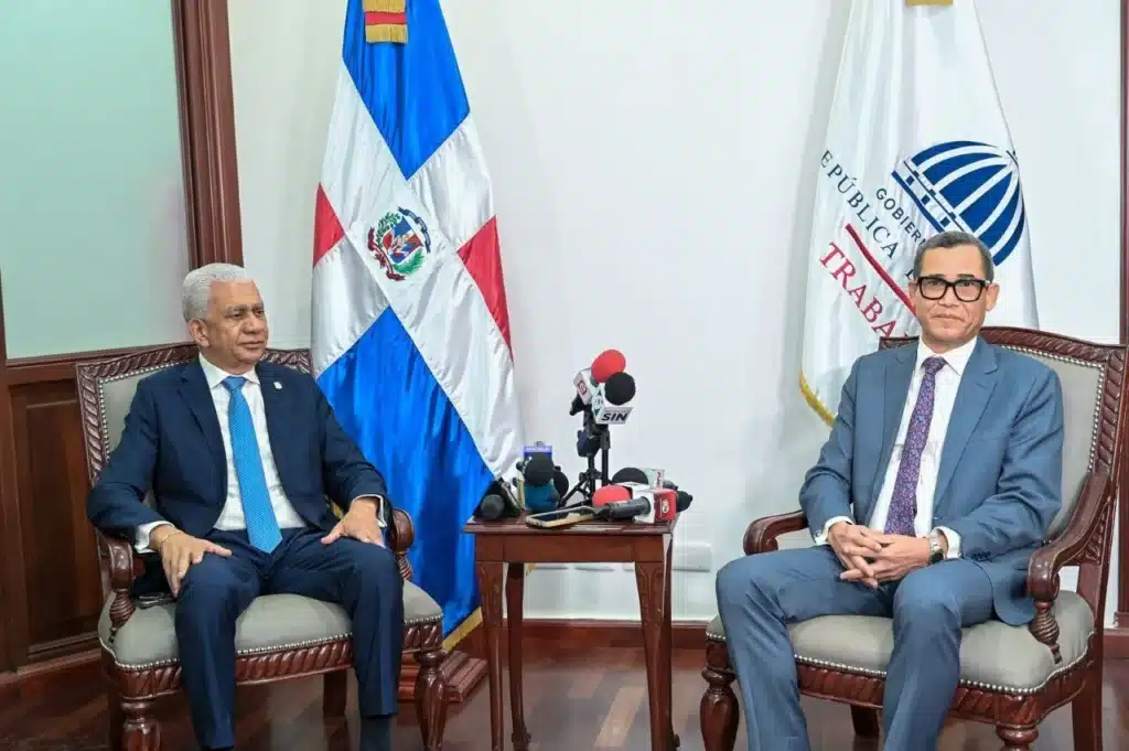 Eddy Olivares afirma que la cesantía no será un obstáculo para aprobar el nuevo Código Laboral