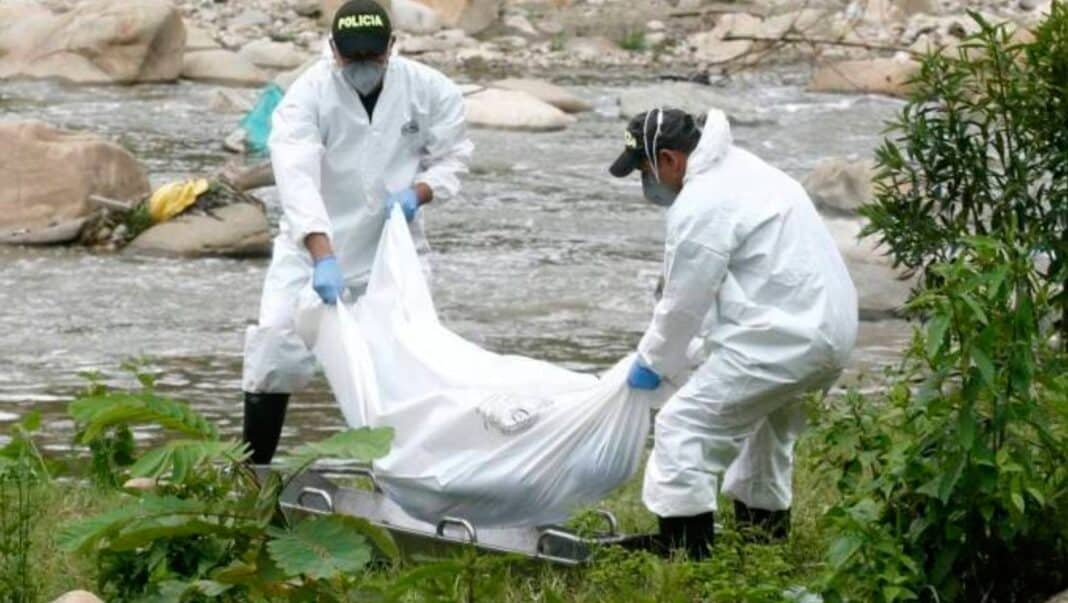 Hallan cadáver en descomposición en el río Yaque del Norte, en Santiago
