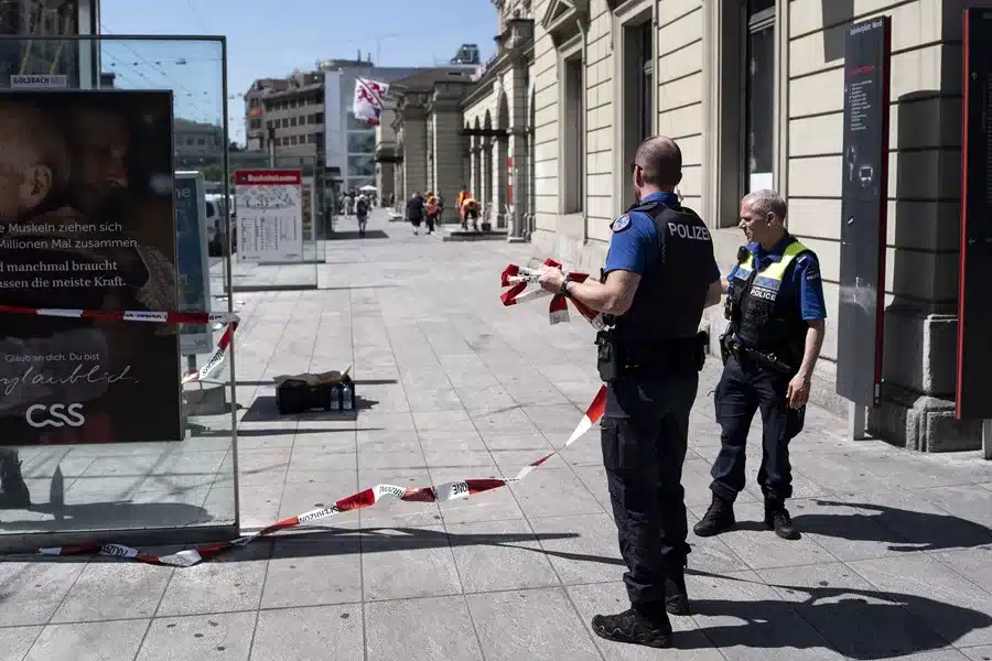 Ataque con arma blanca en estación de tren en Suiza deja tres heridos