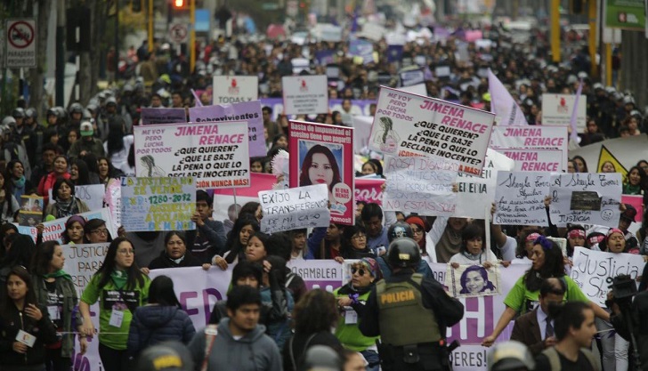 Rechazan en Perú proyecto que busca eliminar el delito de feminicidio