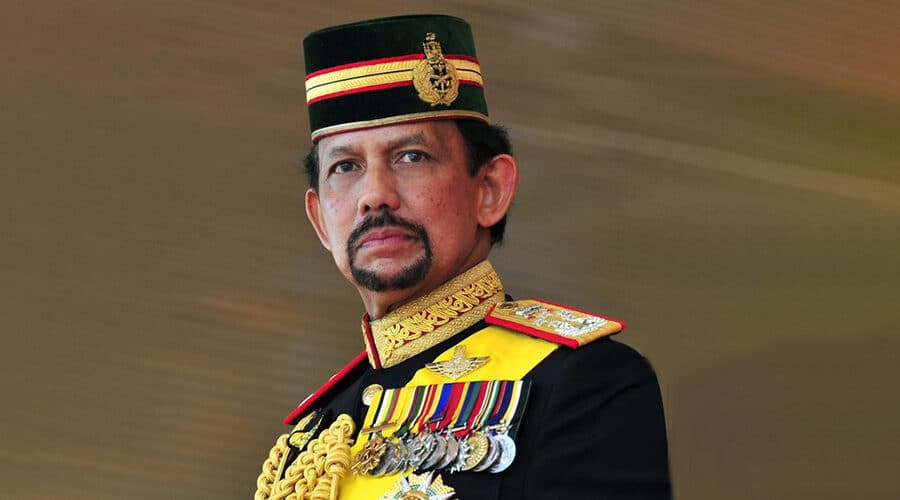 Hassanal Bolkiah llega a los 80 años y prolonga el reinado más largo del mundo sin señales de sucesión