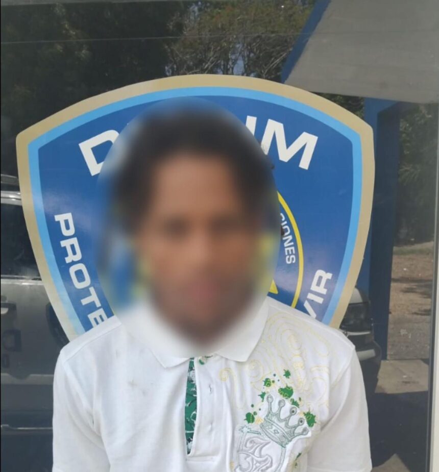 Capturan a “Bobolo” por presunto robo y agresión sexual contra una joven en Villa González