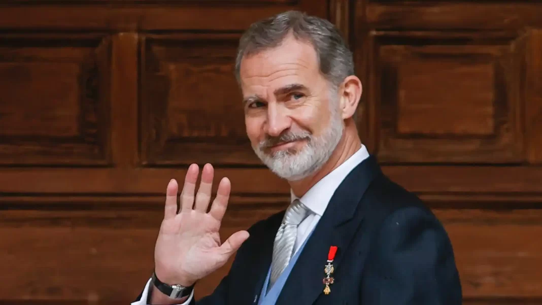 Felipe VI celebra triunfo de España y recuerda su promesa de ver al equipo en la final del Mundial