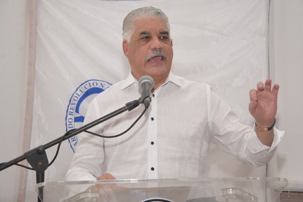 Miguel Vargas propone una gran alianza opositora para desplazar al PRM del poder