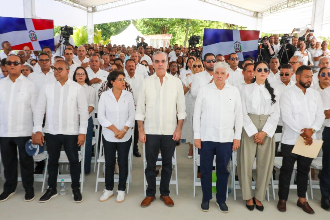 Presidente Abinader convierte en realidad una demanda de más 70 años con la inauguración de la carretera Cruce La Lana–Manuel Bueno–El Aguacate que fortalece la conectividad entre Dajabón y Santiago Rodríguez