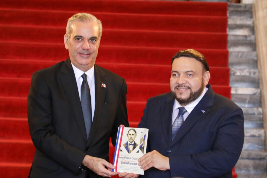 Presidente Abinader exhorta a convertir los ideales de Duarte en conducta pública y compromiso ciudadano al conmemorarse el 150 aniversario de su fallecimiento