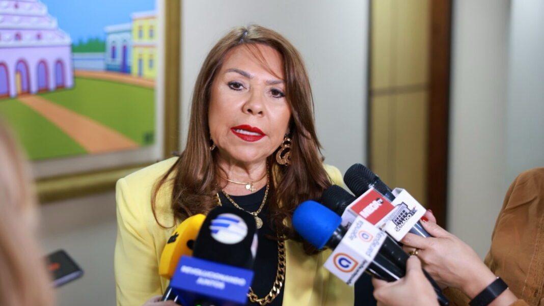 Senadora paraguaya mantiene sus comentarios sobre Mbappé y rechaza ofrecer disculpas por polémica racista