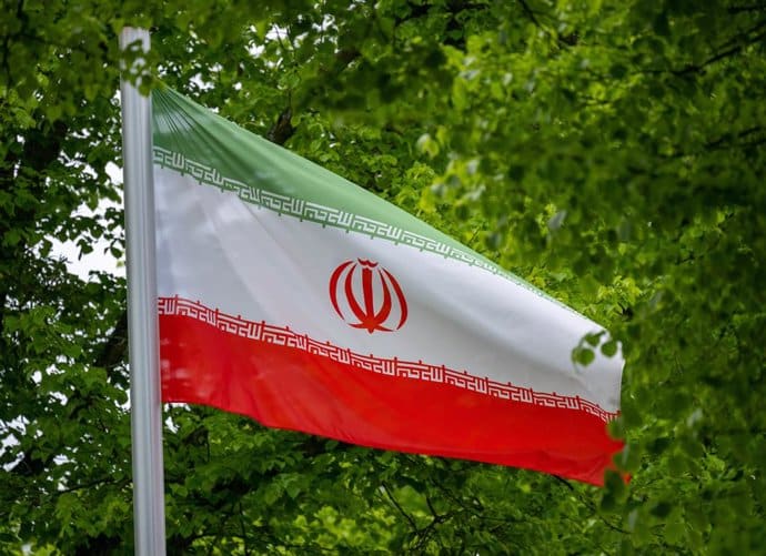 Irán advierte sobre una posible operación contra fuerzas navales de EE.UU. en medio de tensiones crecientes
