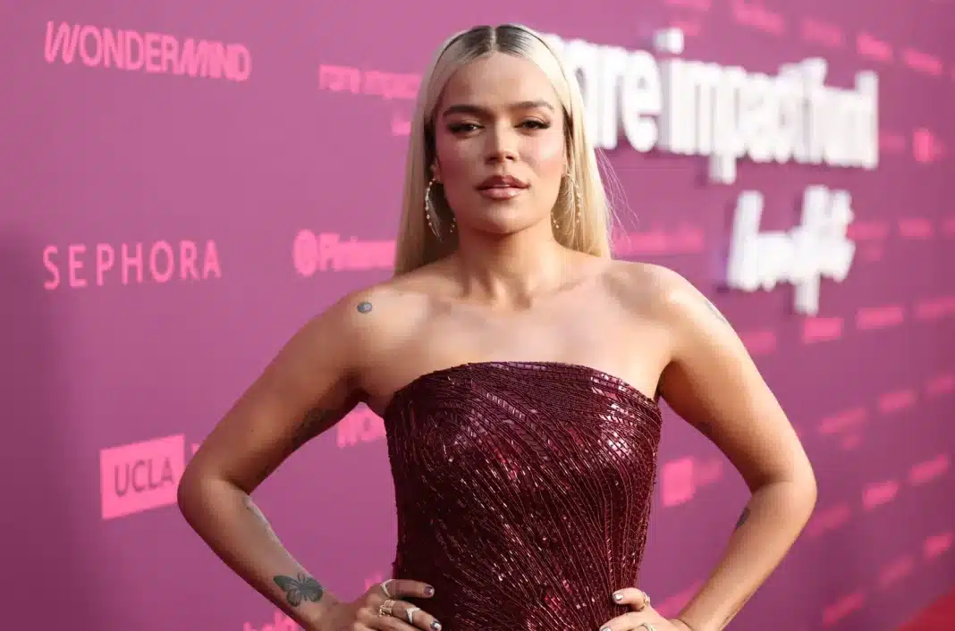 Karol G estrena su sexto álbum “No Me Arrepiento de Sentir Tanto” con nuevas colaboraciones y una etapa más personal