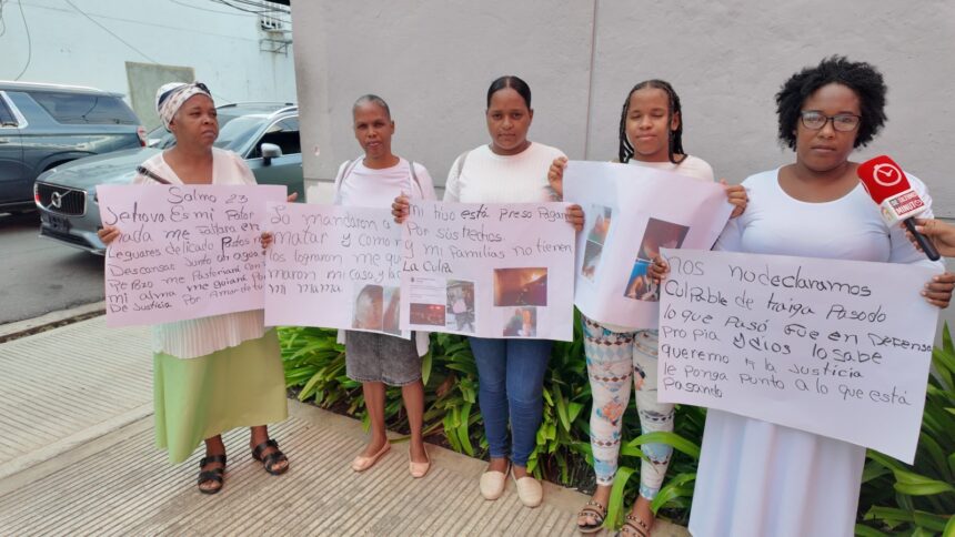 Madre denuncia represalias contra su familia tras asesinato atribuido a su hijo