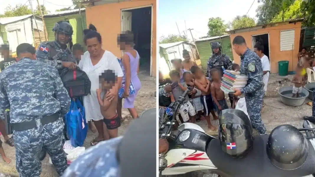 Policías de Barahona llevan solidaridad a comunidades vulnerables con entrega de útiles escolares