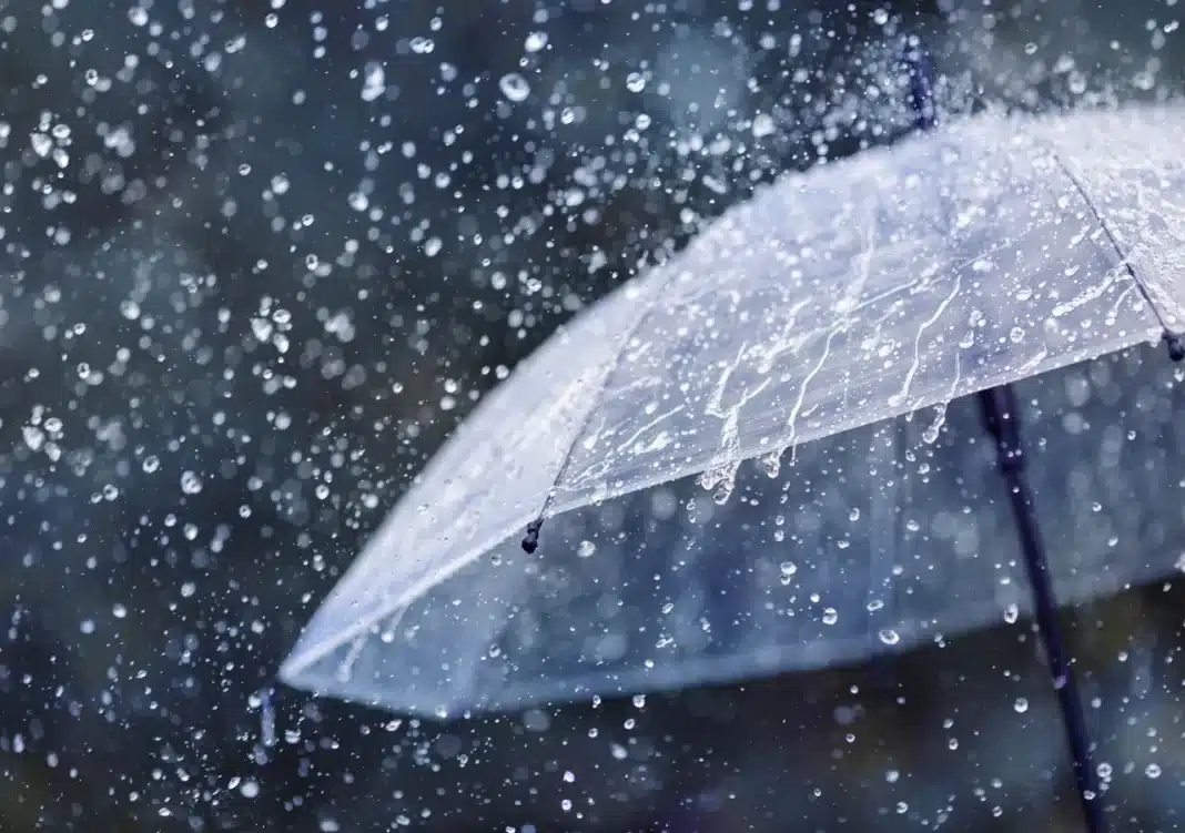 Aguaceros y tormentas se esperan en varias provincias mientras continúa el calor
