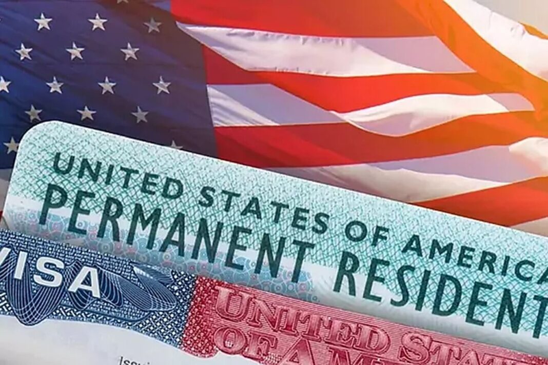 Nueva norma de Trump sobre ayudas públicas comienza a regir para solicitantes de residencia