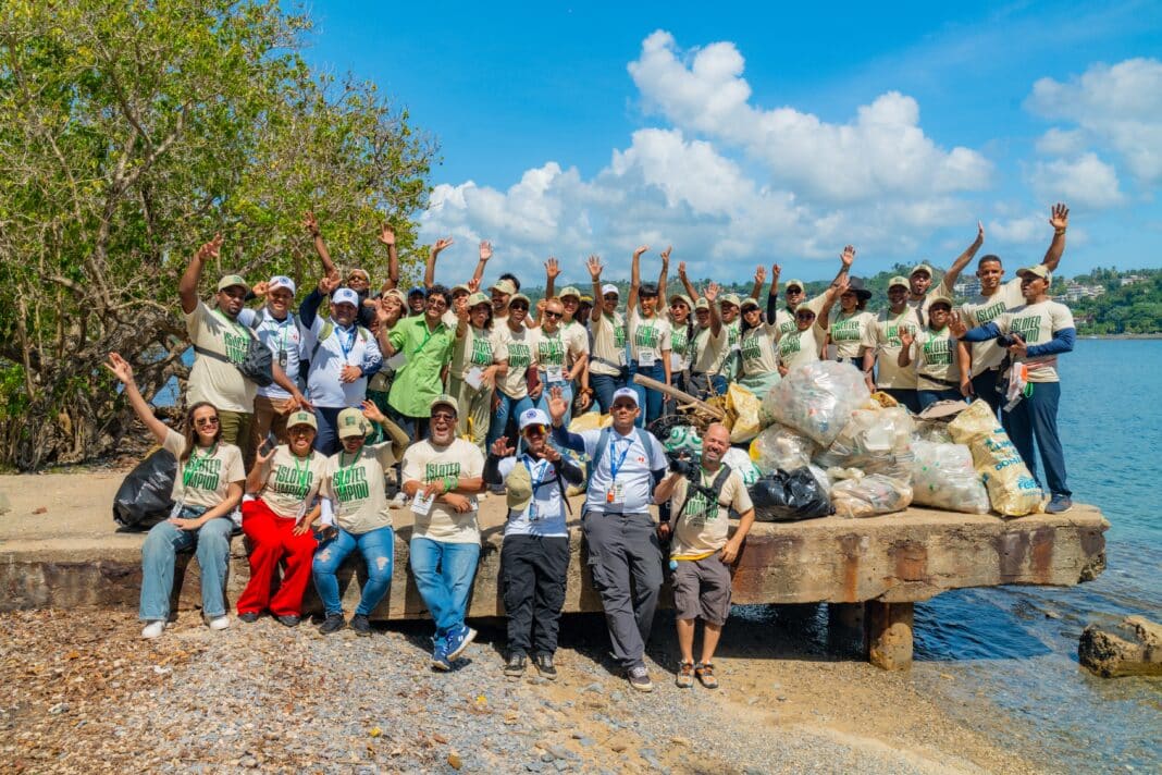Prioriza RD realiza jornada simultánea de limpieza en cayos de Samaná y retira más de 1,093 libras de desechos