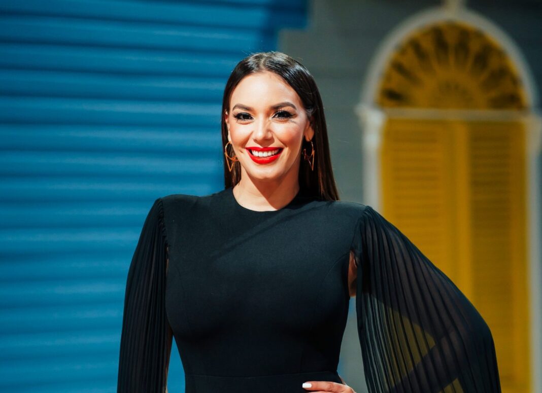 Hony Estrella deja La Fábrica Radio tras seis meses en el programa