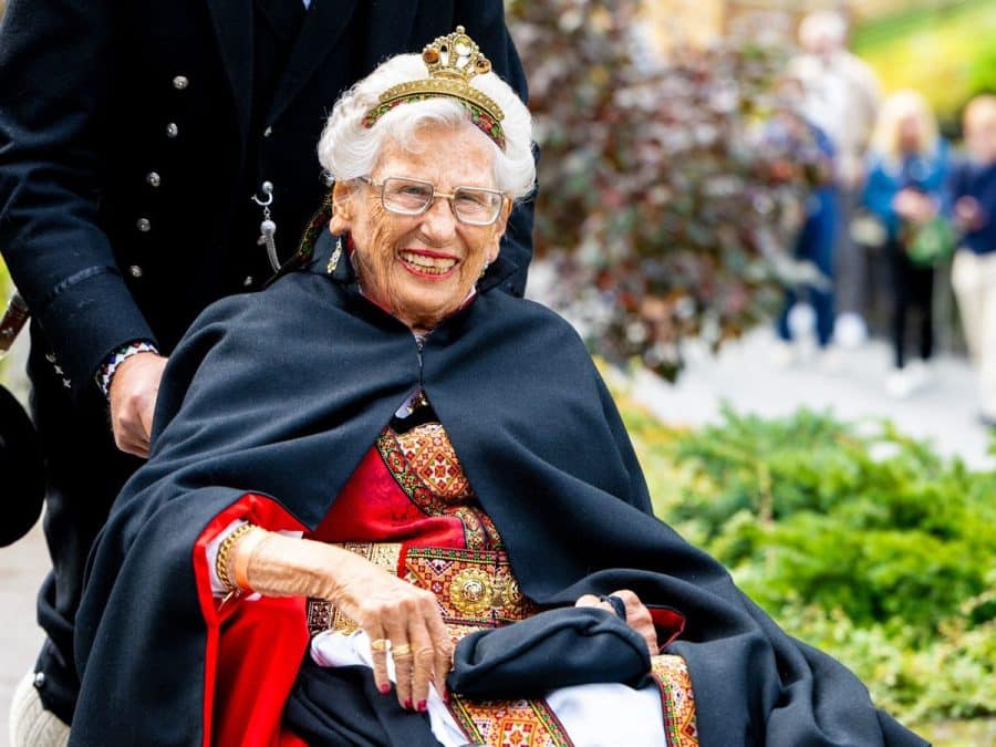 Muere a los 94 años la princesa Astrid de Noruega, días después de despedir a su hermano Harald V
