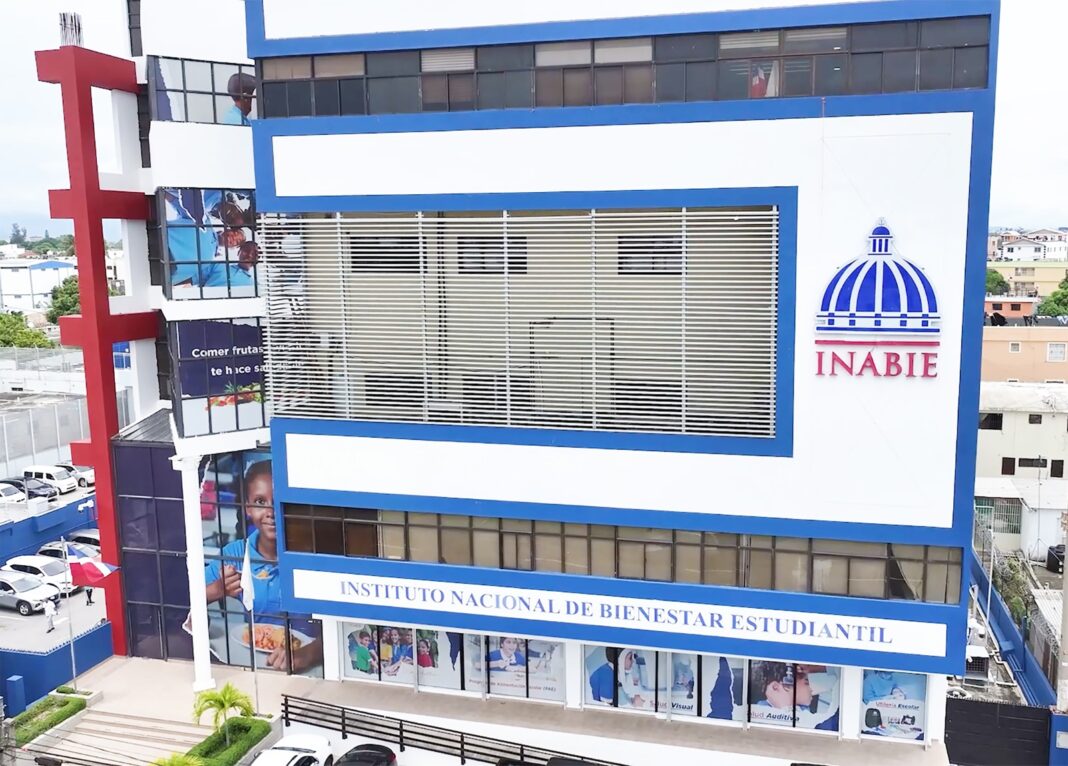 INABIE defiende licitación del almuerzo escolar y responde a reclamos de suplidores excluidos