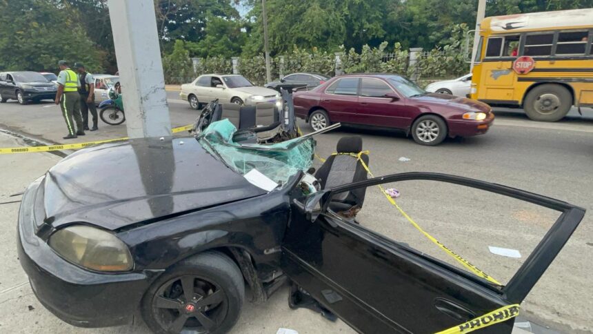 Madrugada trágica en Santiago: un muerto y un herido grave tras aparatoso accidente