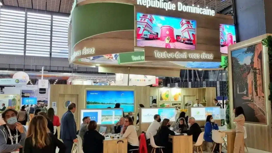 Banreservas lleva a París la oferta dominicana para atraer capital al turismo