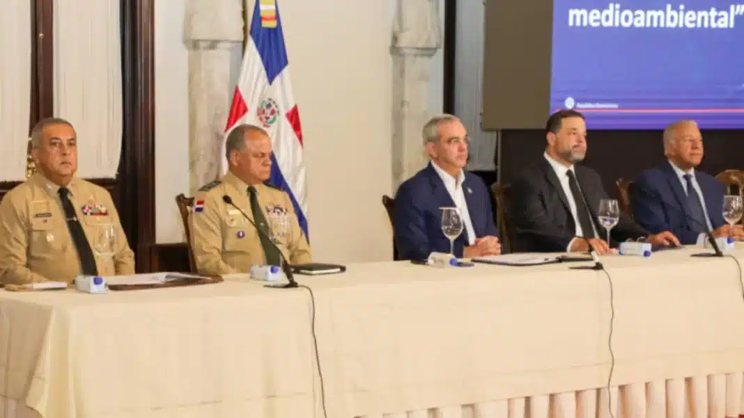 Gobierno mantiene estables los principales combustibles y destina RD$1,294 millones en subsidios