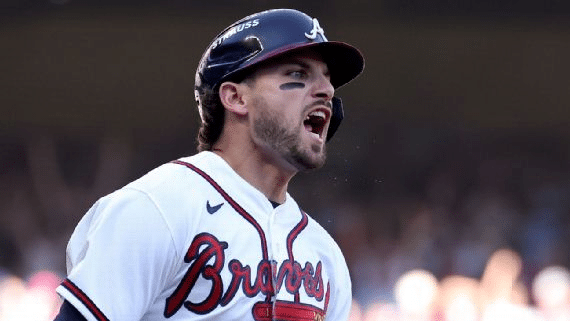 Austin Riley dispara jonrón decisivo y Bravos vencen 5-3 a Filis