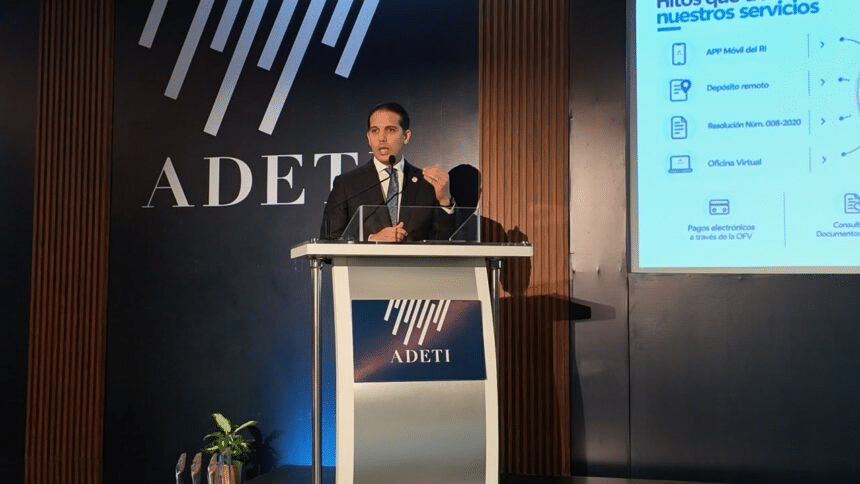 ADETI reconoce avances en digitalización y seguridad jurídica del Registro Inmobiliario