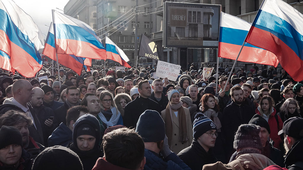 Rusia rechaza solicitudes de protestas tras denuncias de irregularidades en elecciones legislativas