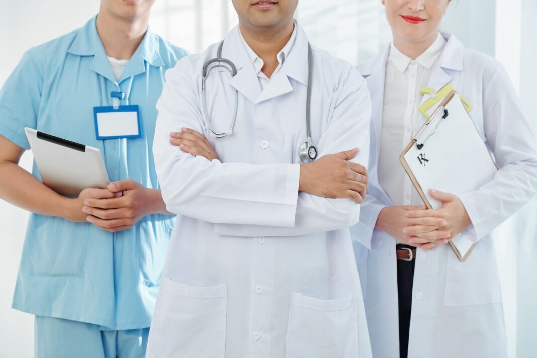 Siete médicos quedan bajo investigación en nuevas diligencias del caso SeNaSa 2.0
