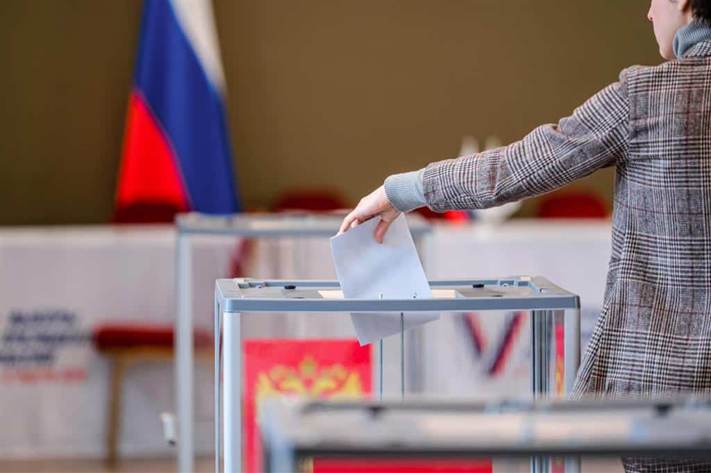 Más del 10 % de los rusos ya votó en las elecciones legislativas de tres días