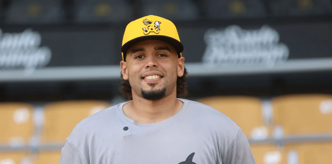 Águilas fortalecen su pitcheo con el regreso de Jhordany Mezquita