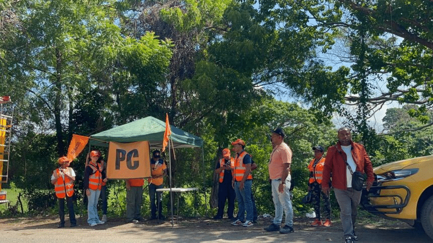 Más de 70 voluntarios buscan a adolescente desaparecida en Santiago