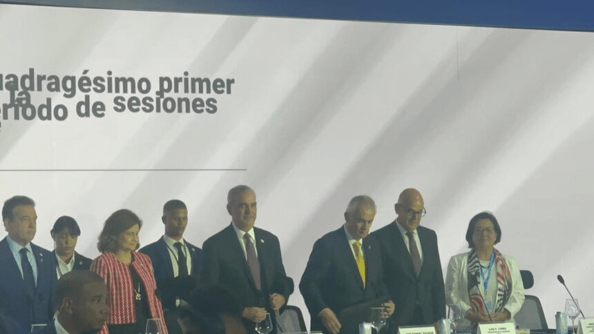 Abinader inaugura en Santiago la 41.ª sesión de la CEPAL