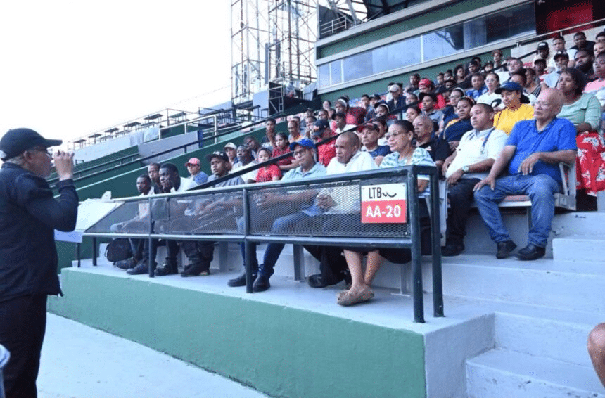 FDD refuerza seguridad del Estadio Quisqueya con entrenamiento ante emergencias