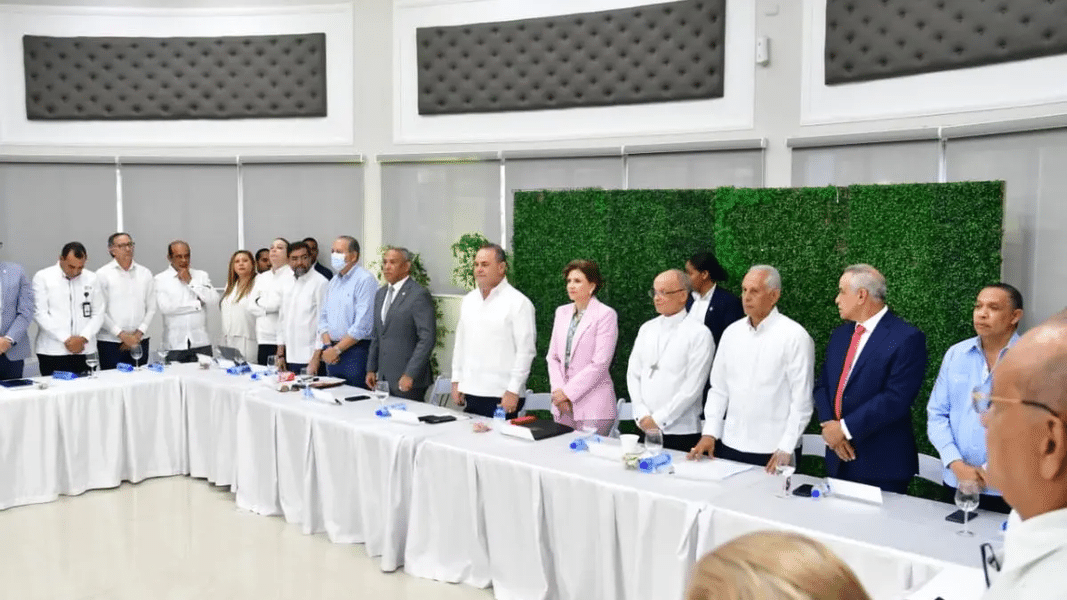 ADEPRODU plantea mesa de trabajo para impulsar desarrollo de obras en Duarte