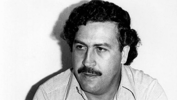 Demuelen casa de Pablo Escobar usada para drogas y presuntos rituales
