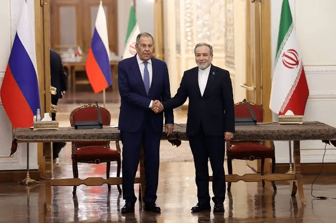 Irán y Rusia anuncian alianza histórica y refuerzan cooperación nuclear
