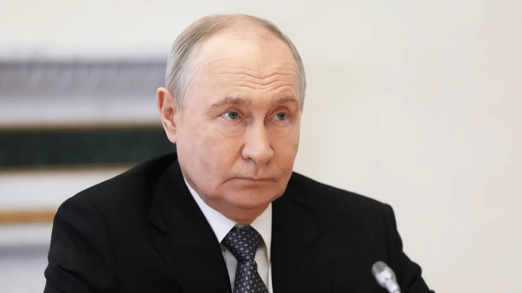 Putin acepta retomar diálogo de paz con Ucrania en noviembre