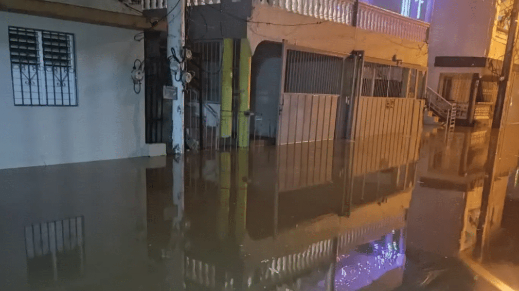 Unas 150 viviendas enfrentan inundaciones recurrentes en Santiago