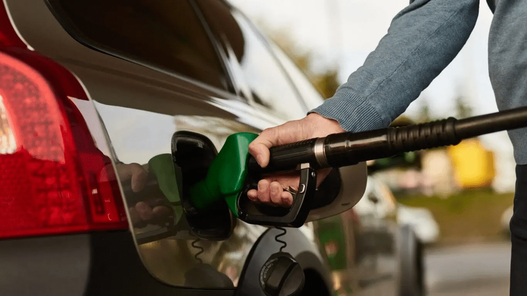 Gobierno congela combustibles con subsidio de RD$1,600.9 millones