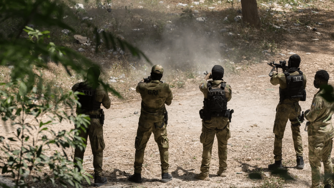 Exmilitar haitiano duda del éxito de misión salvadoreña en Haití