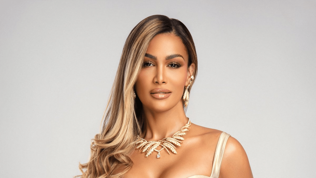 Caroline Aquino regresa como presentadora estelar de Premios HEAT en México